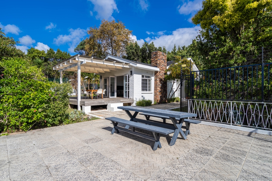 7 Bedroom Property for Sale in Rondebosch Western Cape